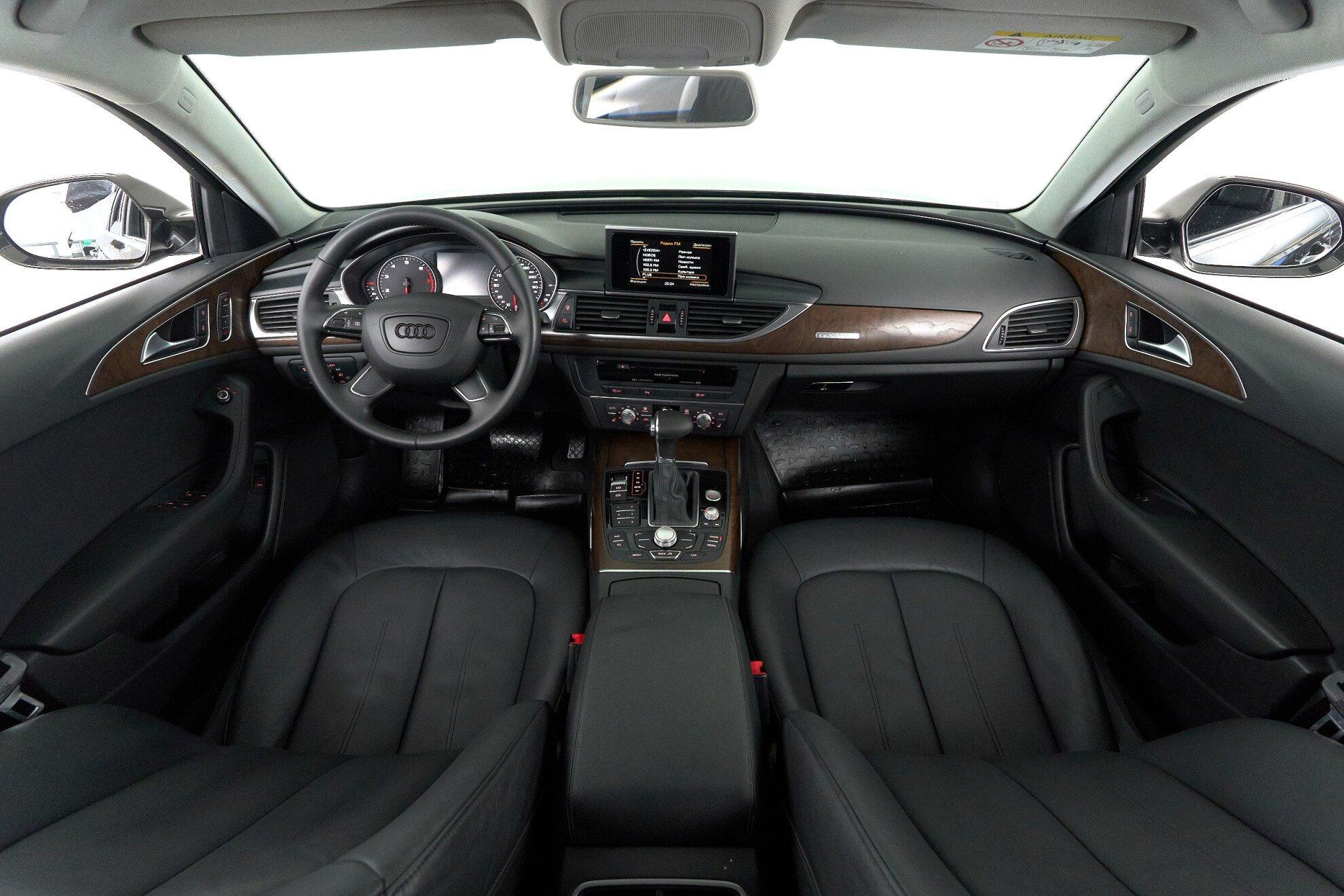 Audi A6 2014, черный
