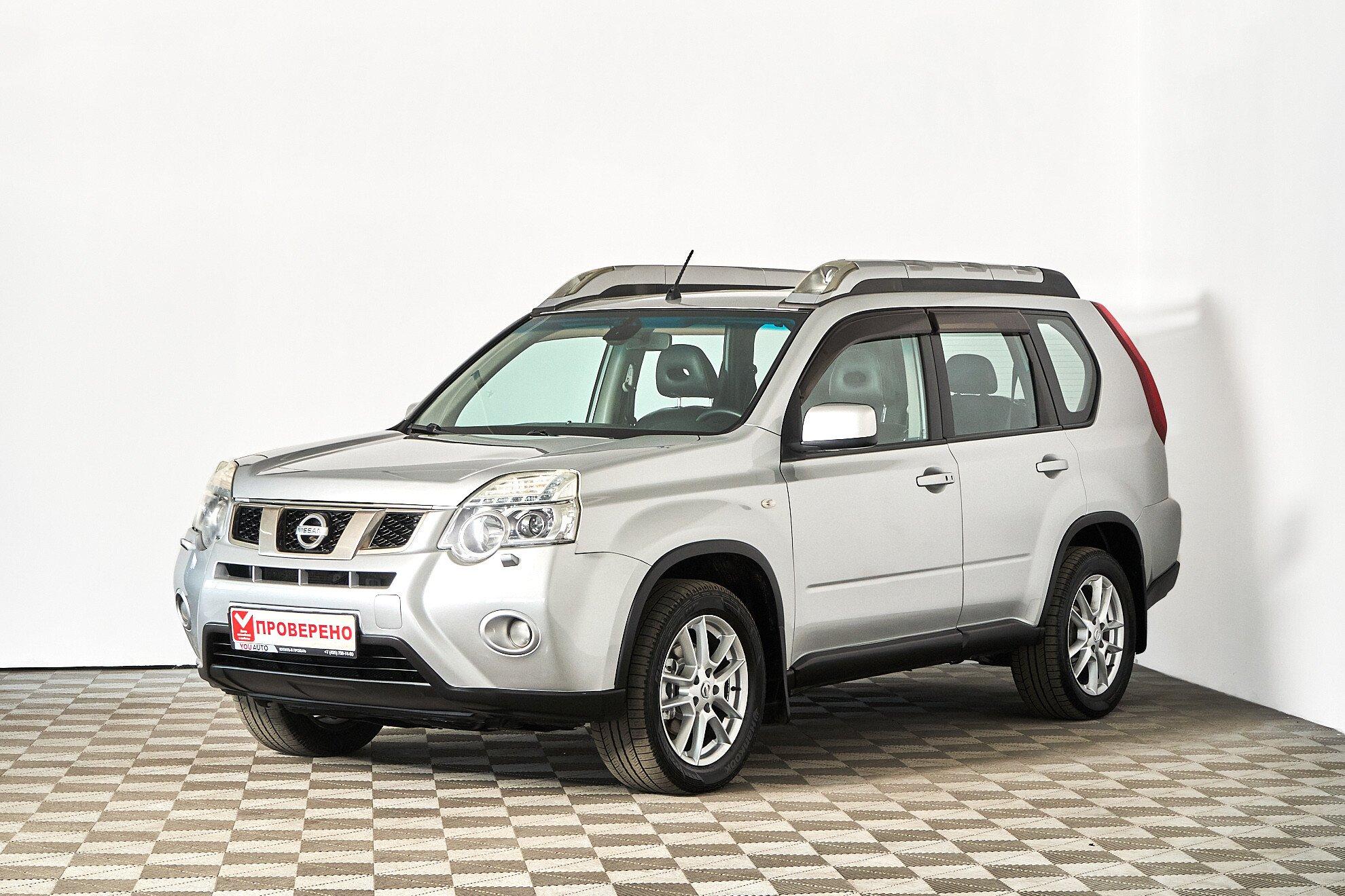 Nissan X-Trail 2011, серебряный
