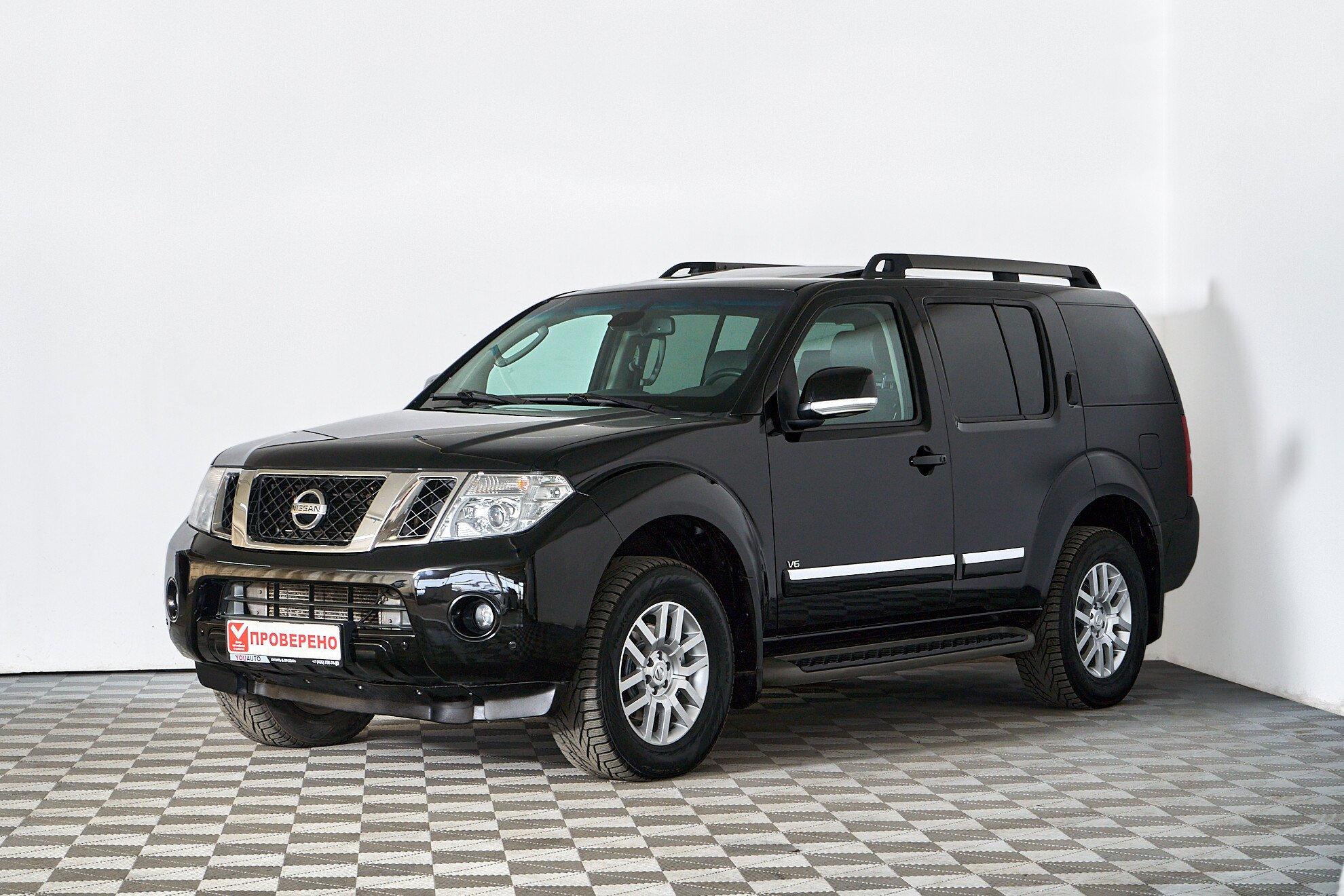 Nissan Pathfinder 2012, черный