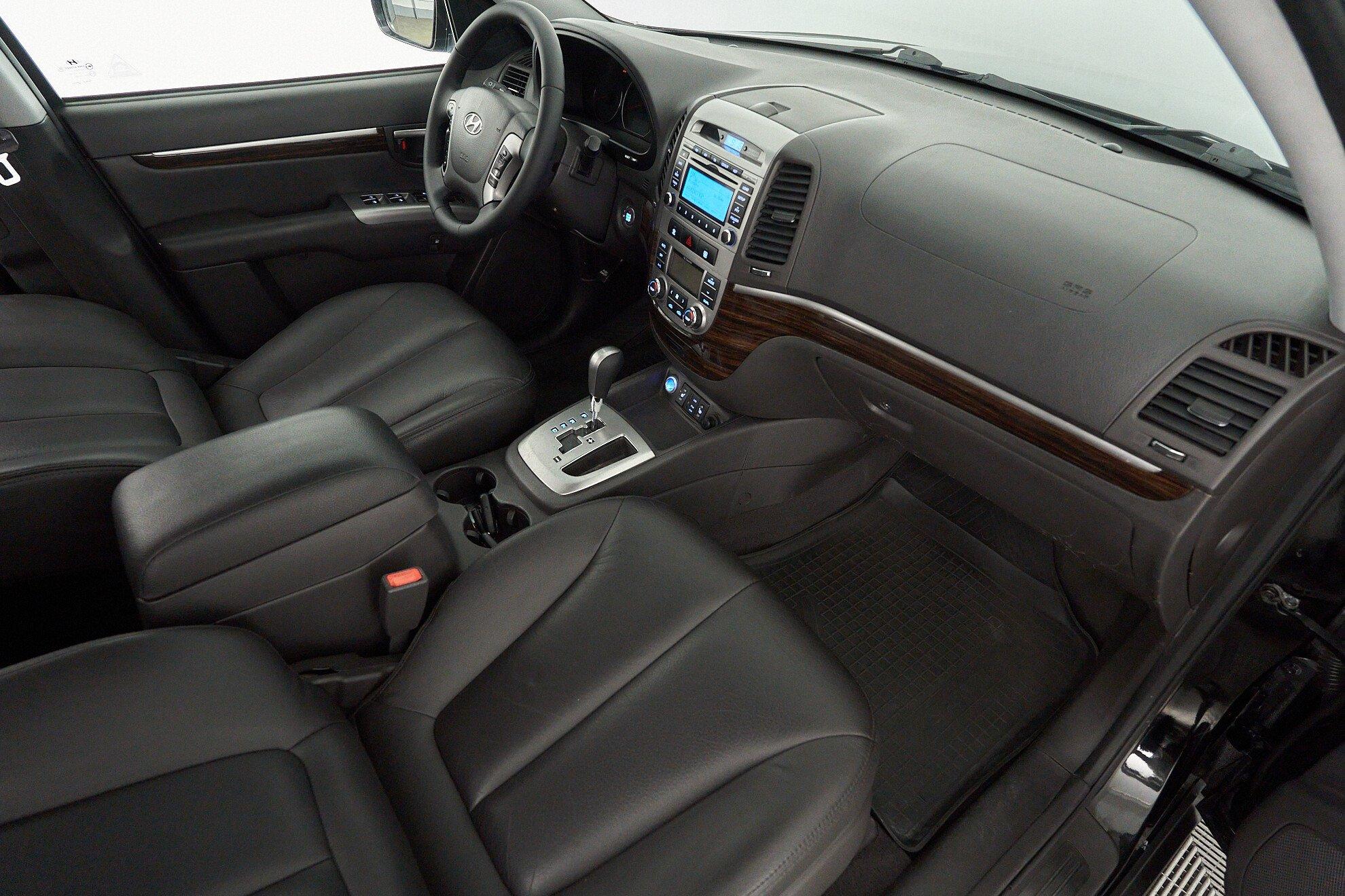 Hyundai Santa Fe 2010, черный