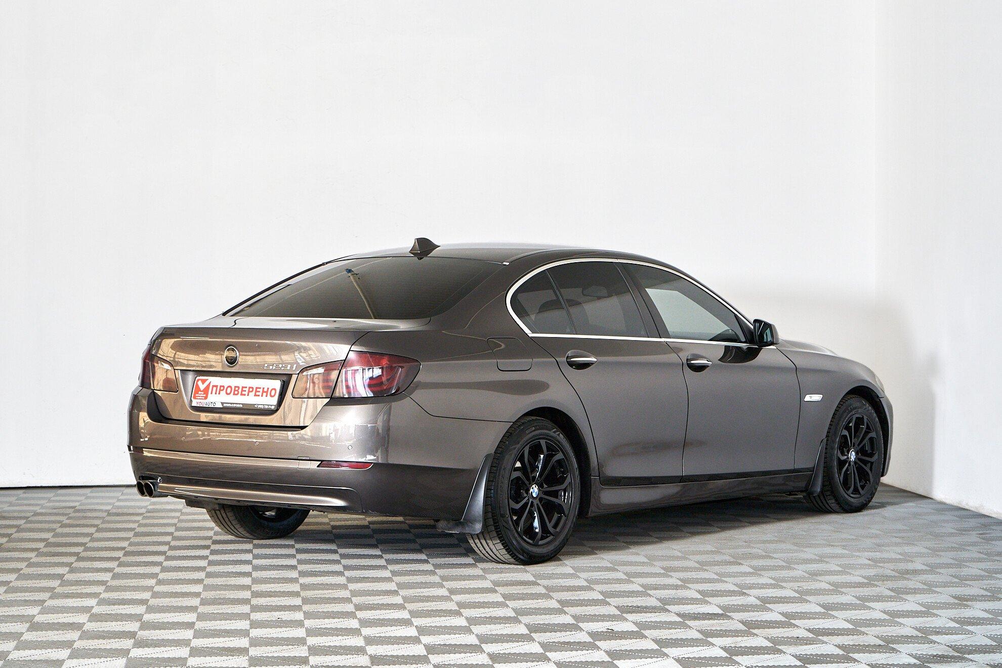 BMW 5 серии 2011, коричневый