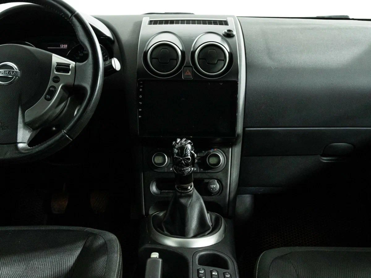 Nissan Qashqai 2013, фиолетовый