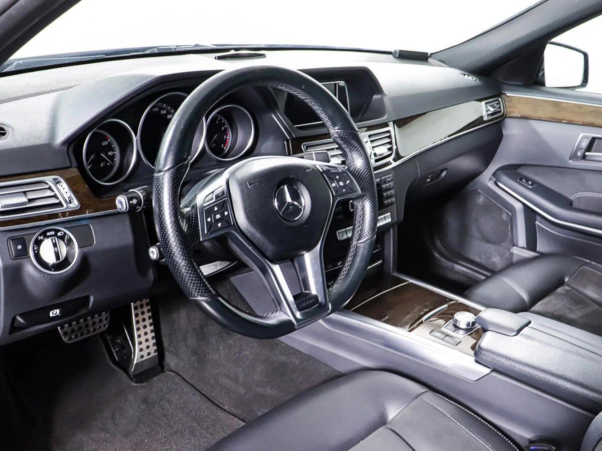 Mercedes-Benz E-Класс 2014, черный