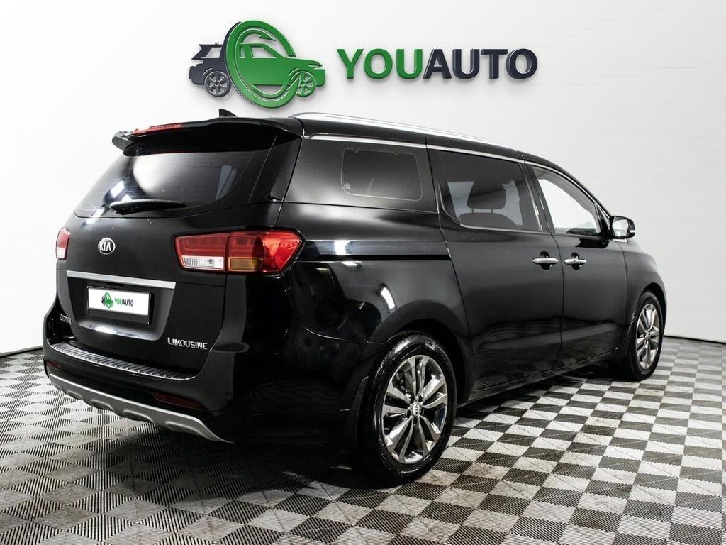 Kia Carnival 2015, черный