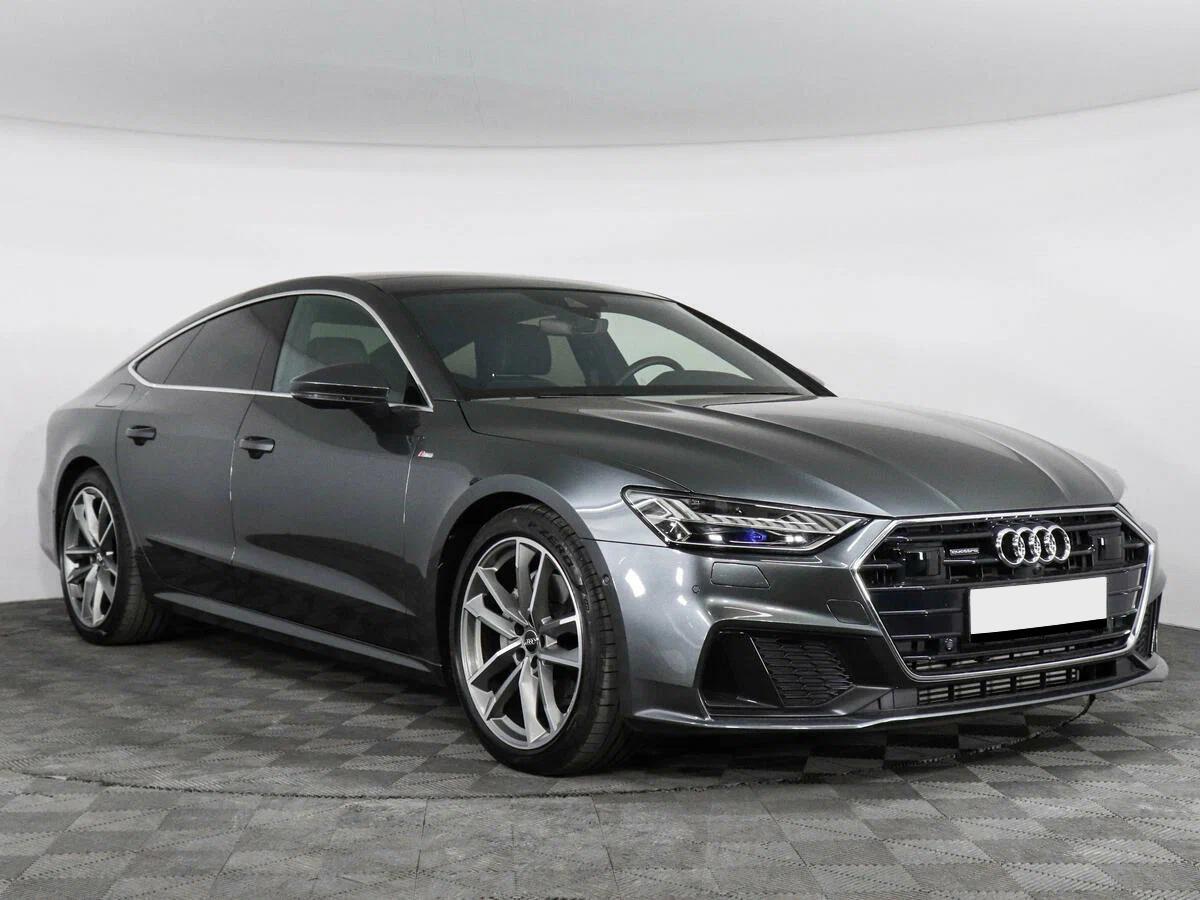 Audi A7 2021, серый