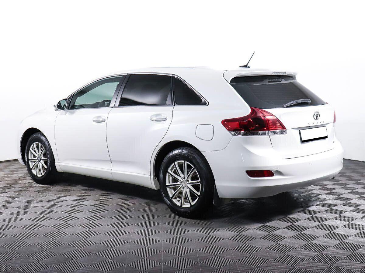 Toyota Venza 2016, белый
