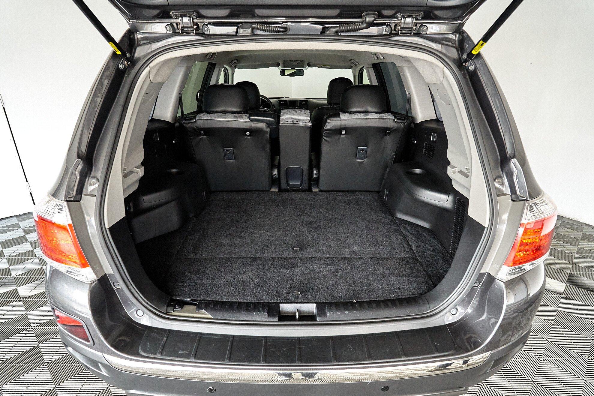 Toyota Highlander 2013, серый