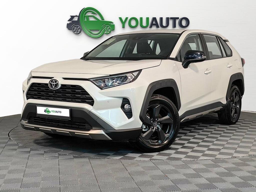Toyota RAV4 2022, белый