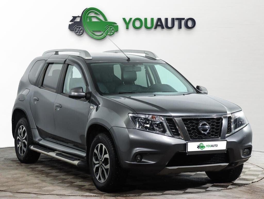 Nissan Terrano 2018, серый