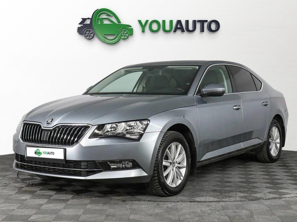 Skoda Superb 2018, серебряный