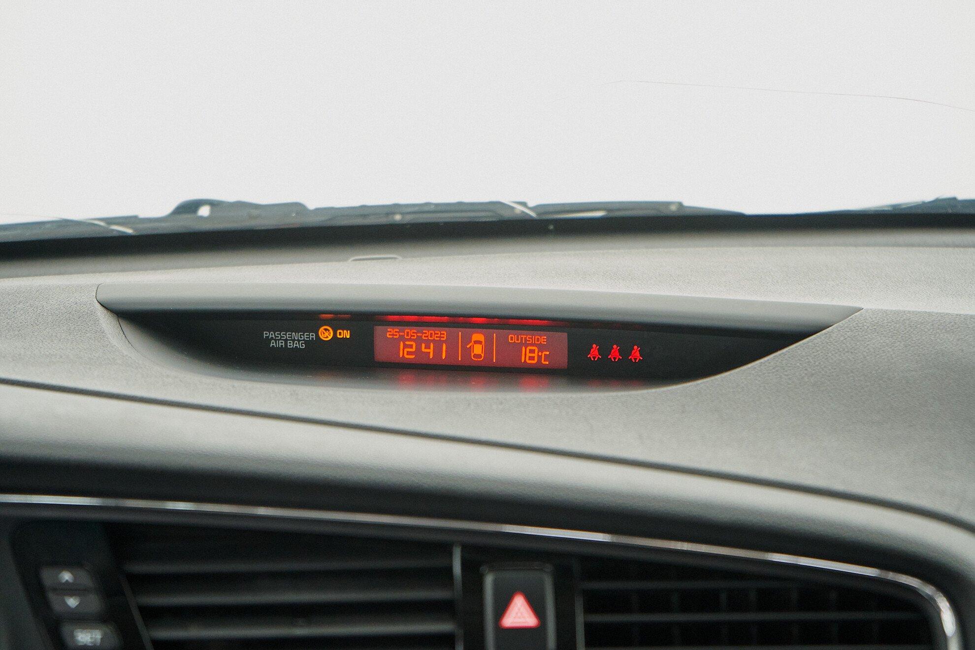 Kia Ceed 2016, белый