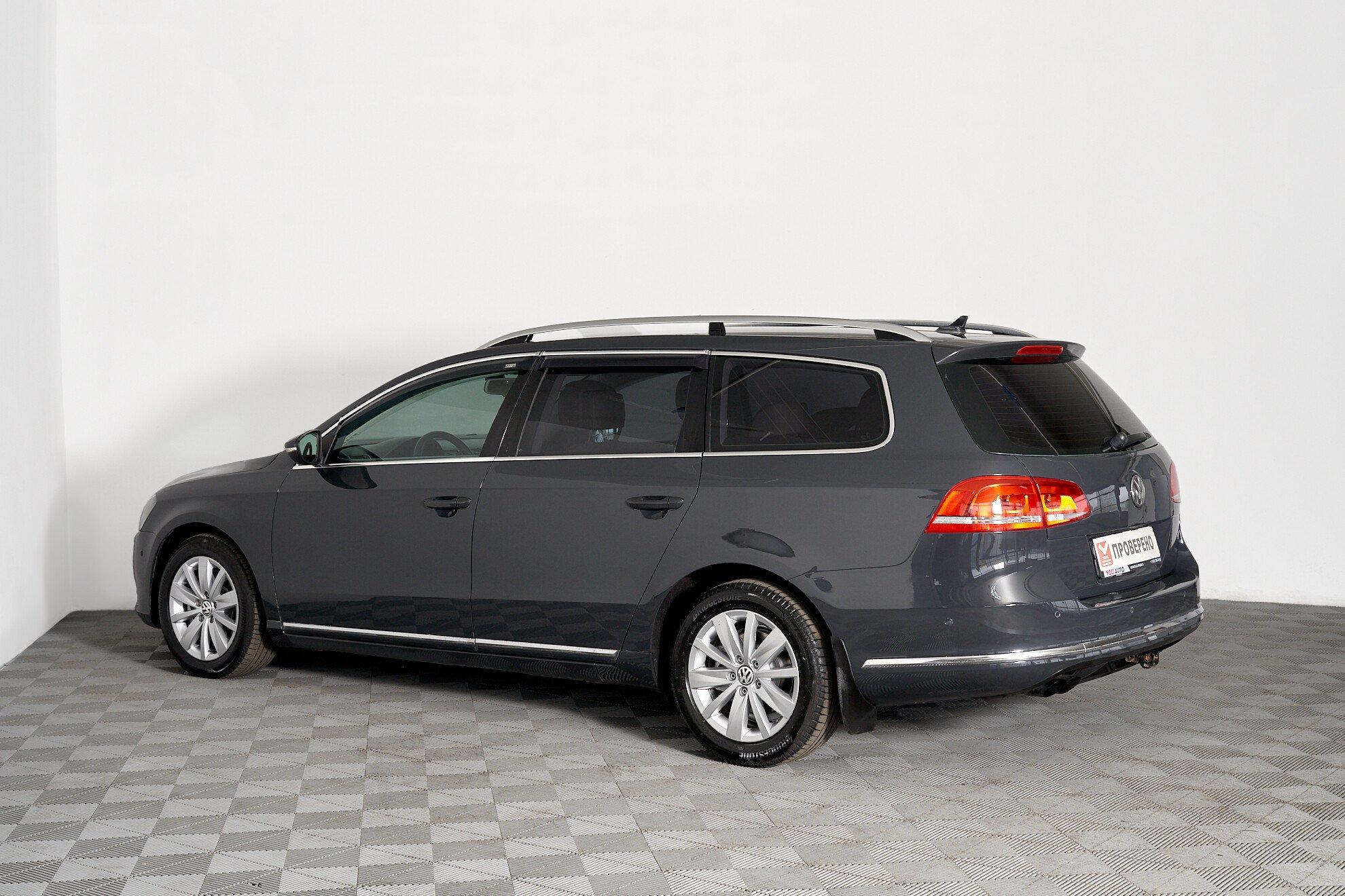 Volkswagen Passat 2012, серый