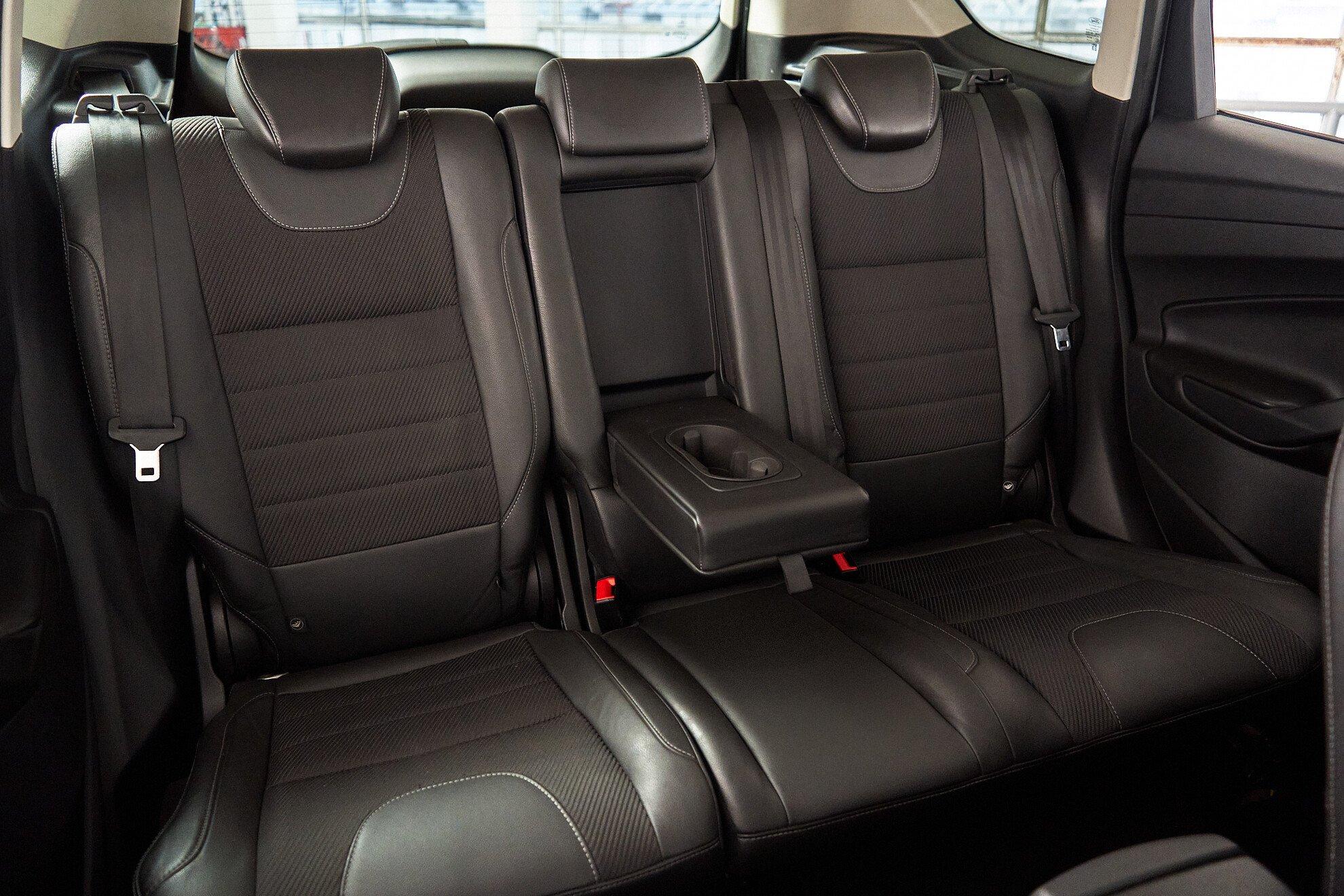 Ford Kuga 2014, серебряный