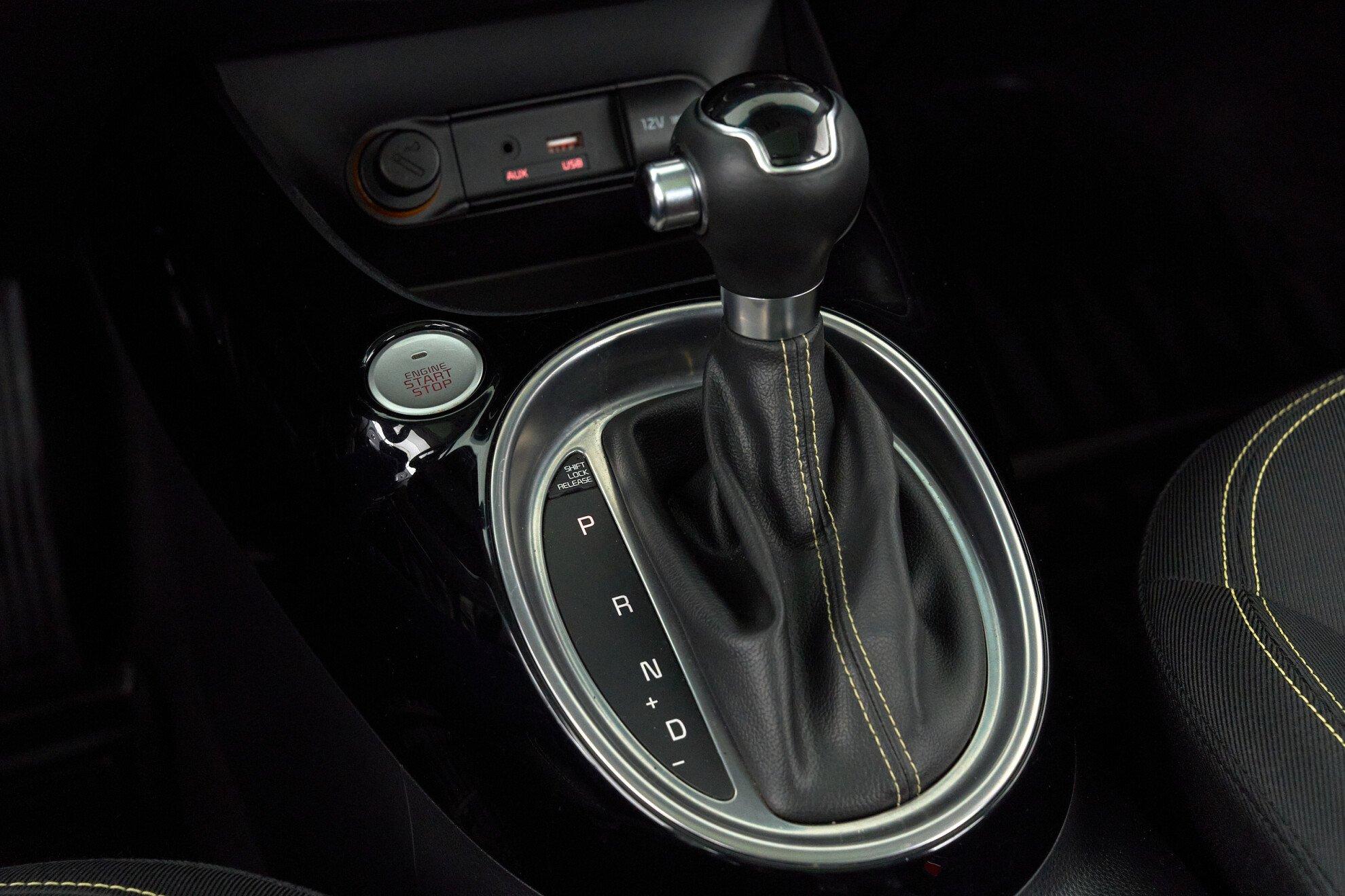 Kia Soul 2016, белый