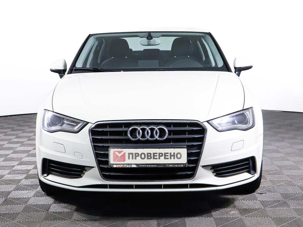 Audi A3 2016, белый