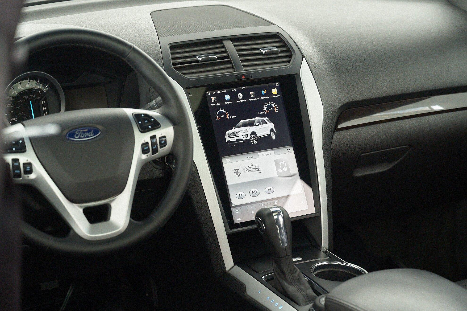 Ford Explorer 2013, белый