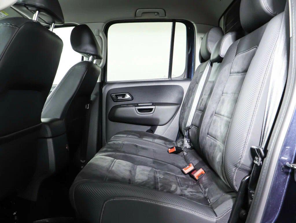 Volkswagen Amarok 2017, синий