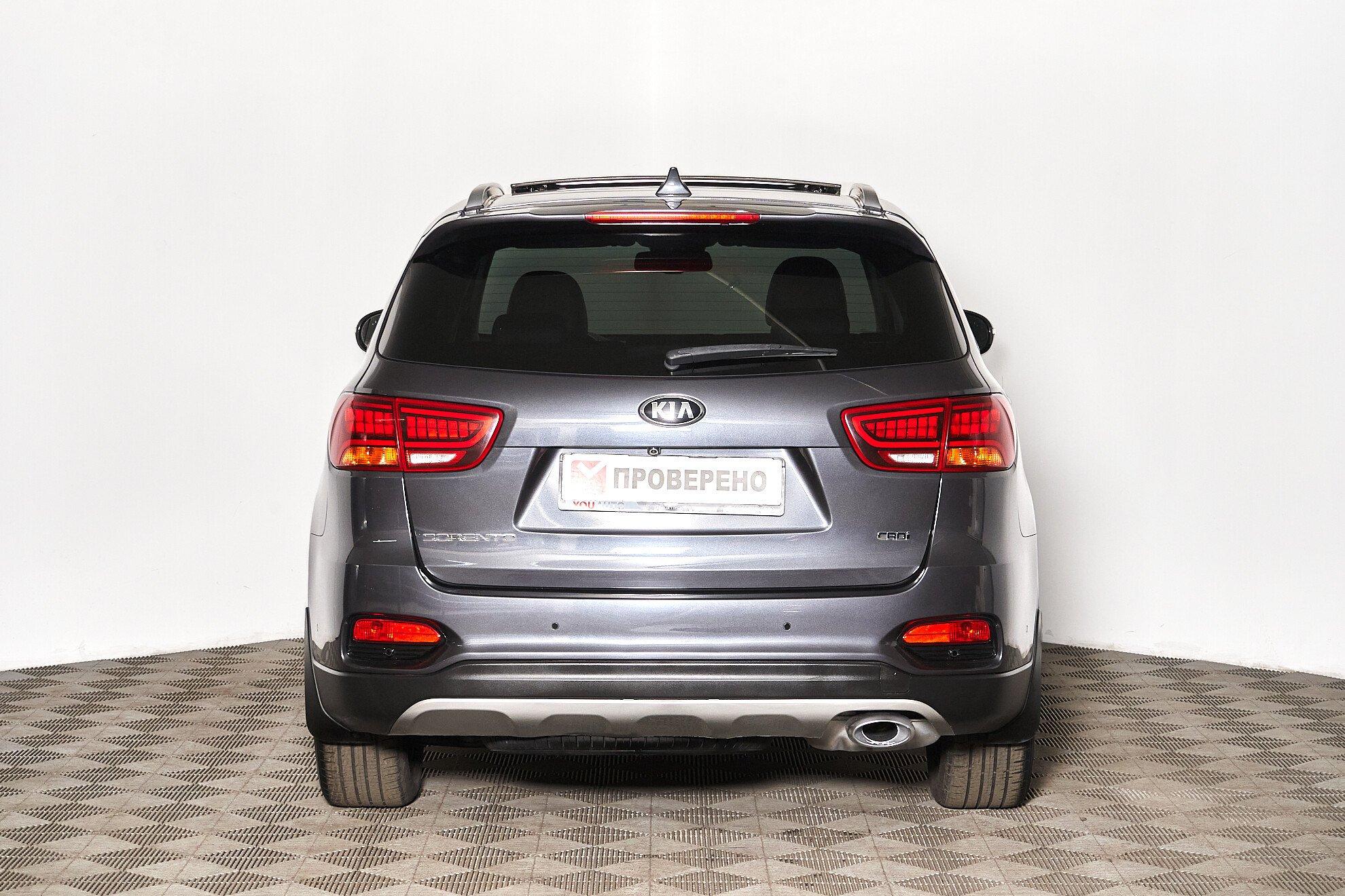 Kia Sorento 2019, серый