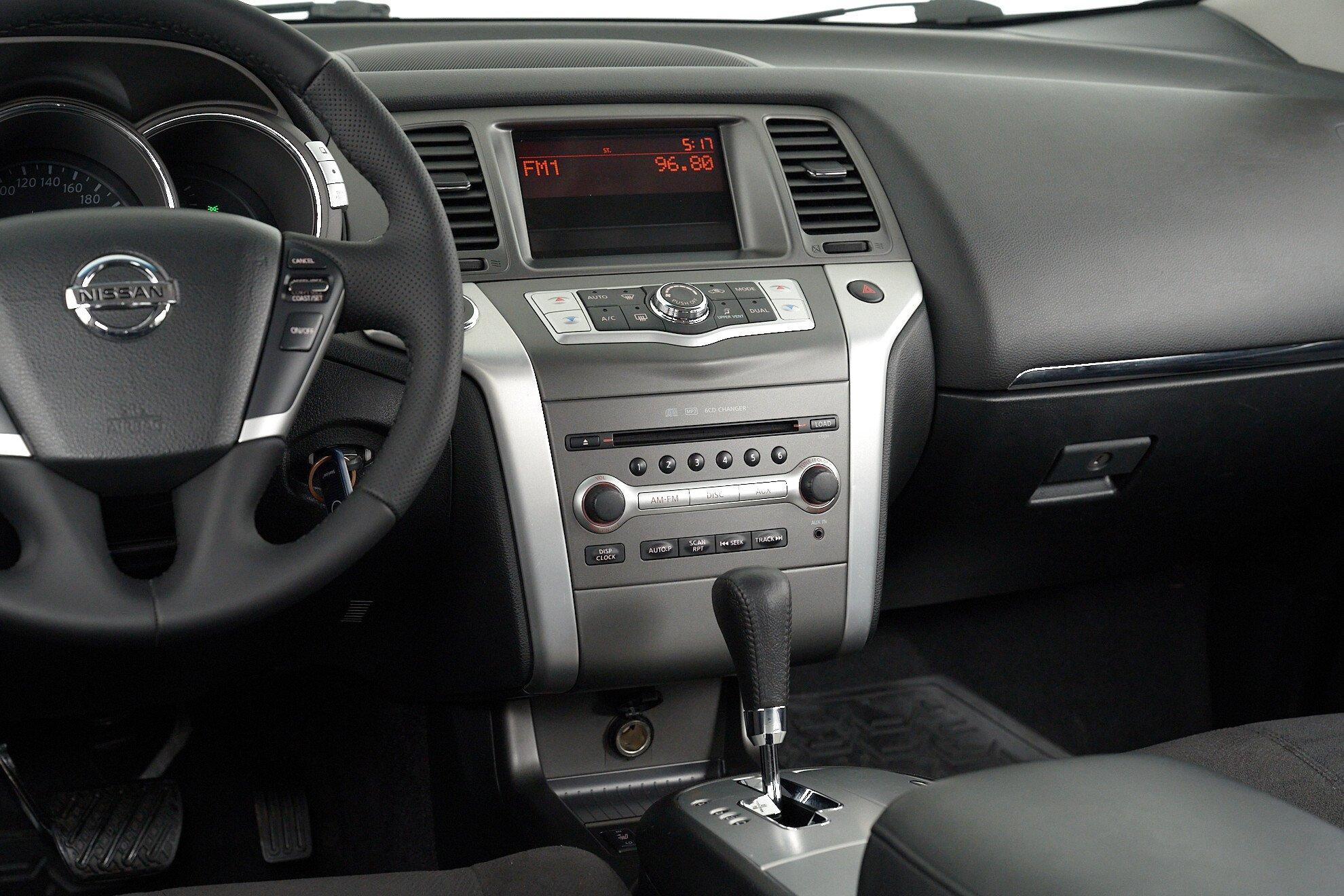 Nissan Murano 2012, бежевый