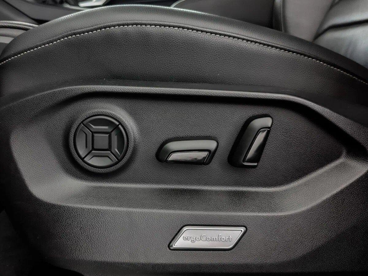 Volkswagen Touareg 2019, синий