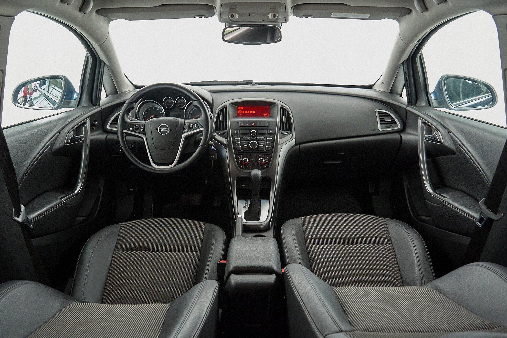 Opel Astra 2013, синий