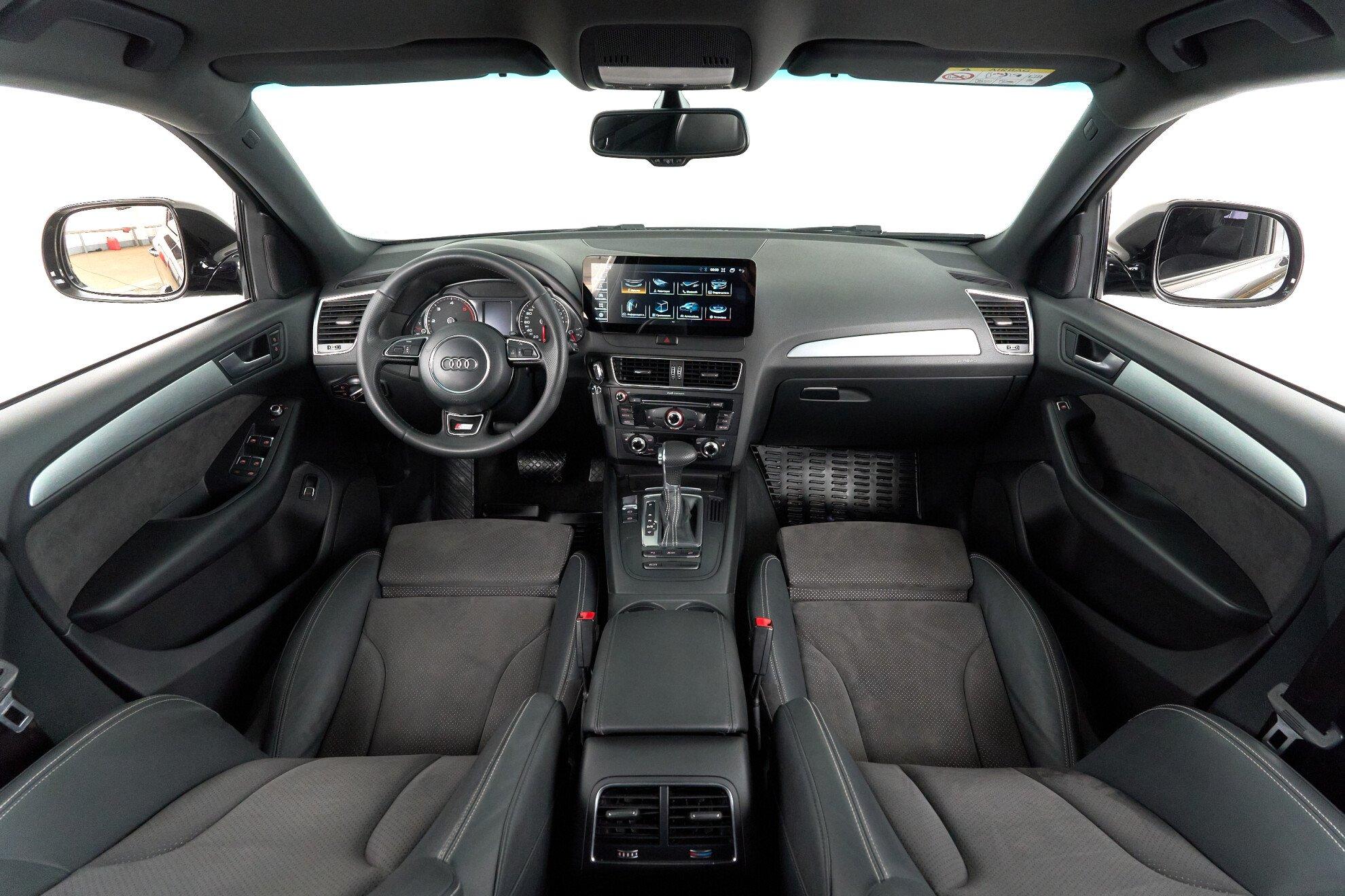 Audi Q5 2015, черный