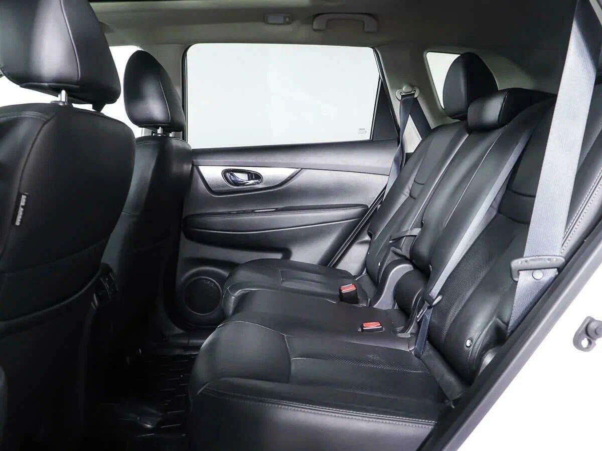 Nissan X-Trail 2018, белый