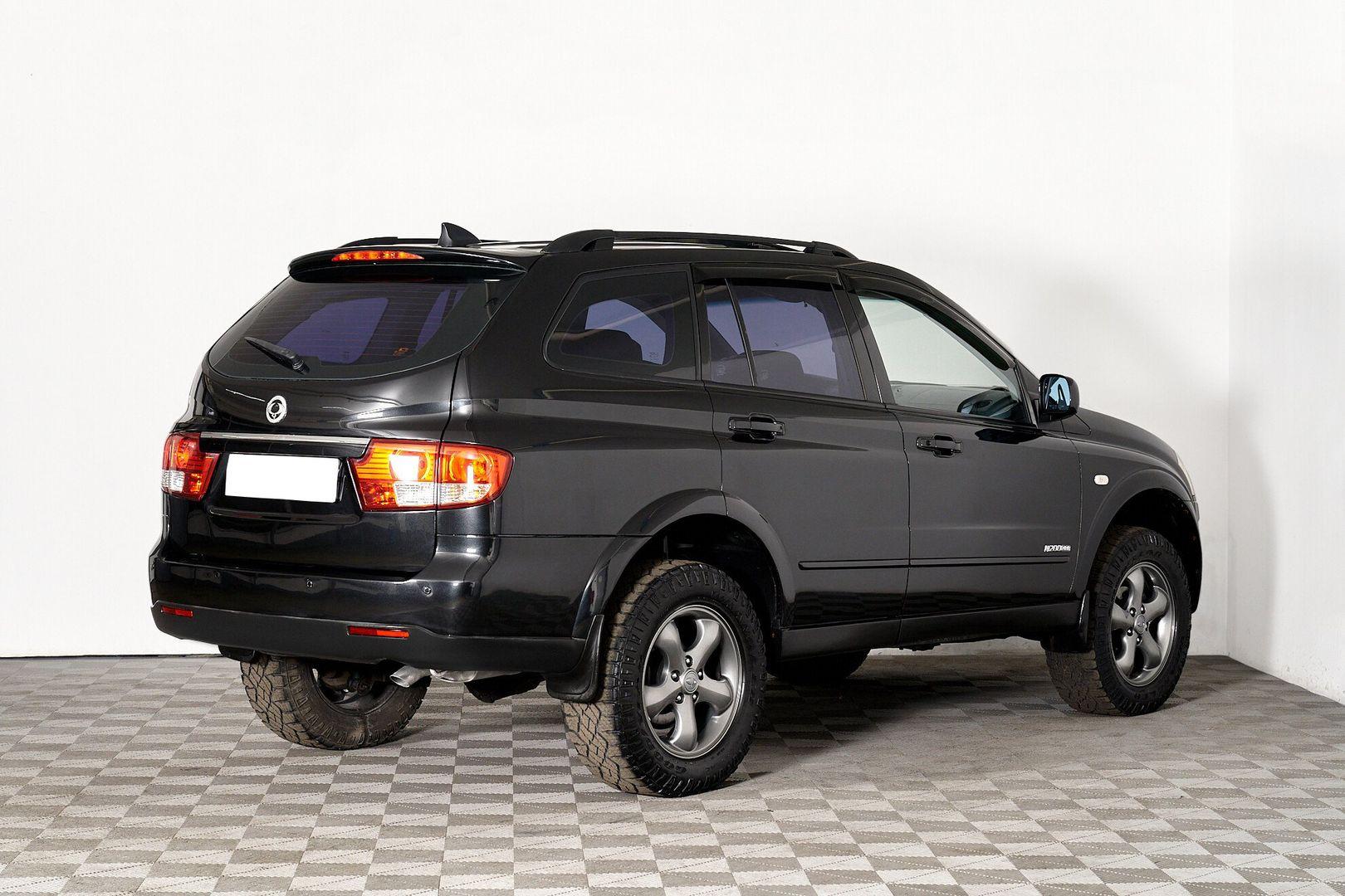 SsangYong Kyron 2013, черный