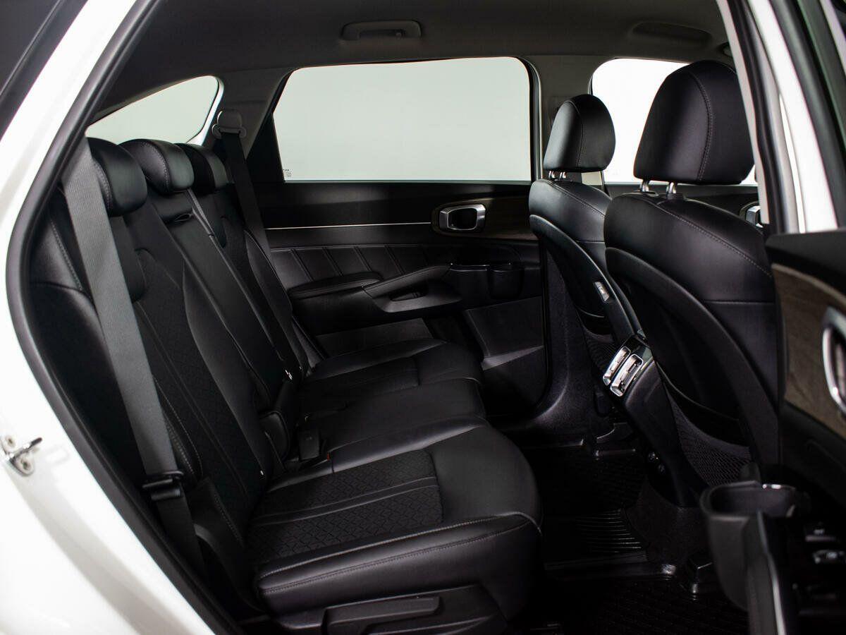 Kia Sorento 2022, белый