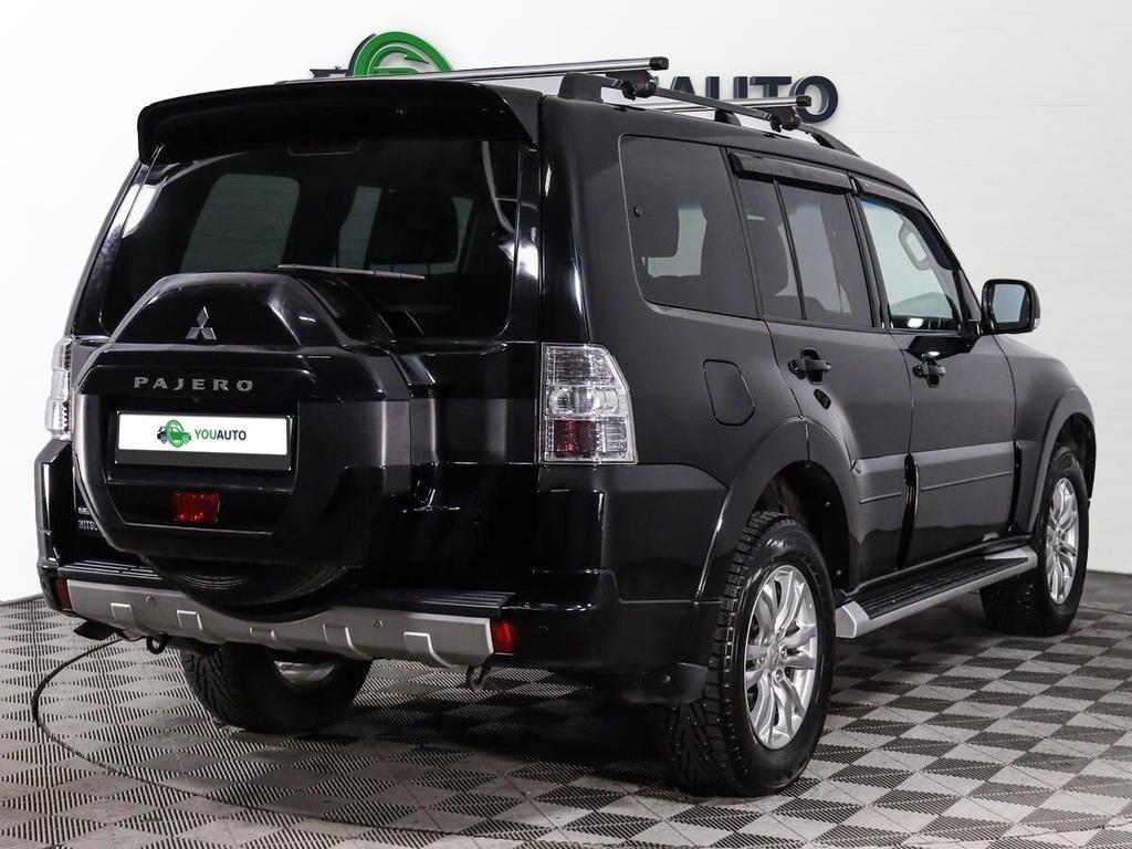 Mitsubishi Pajero 2020, черный