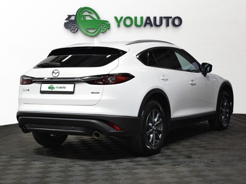 Mazda CX-4 2022, белый