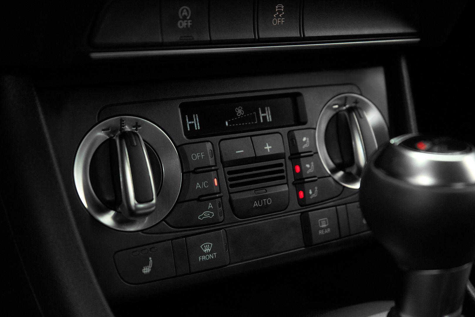 Audi Q3 2013, белый