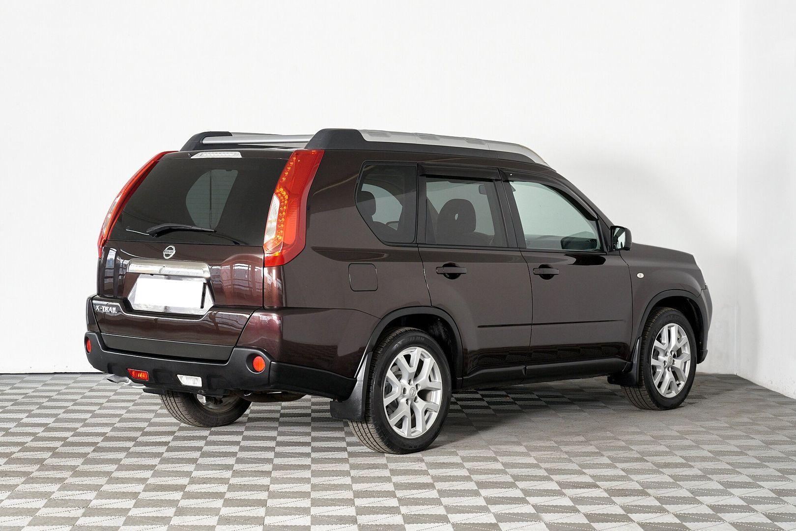 Nissan X-Trail 2014, коричневый