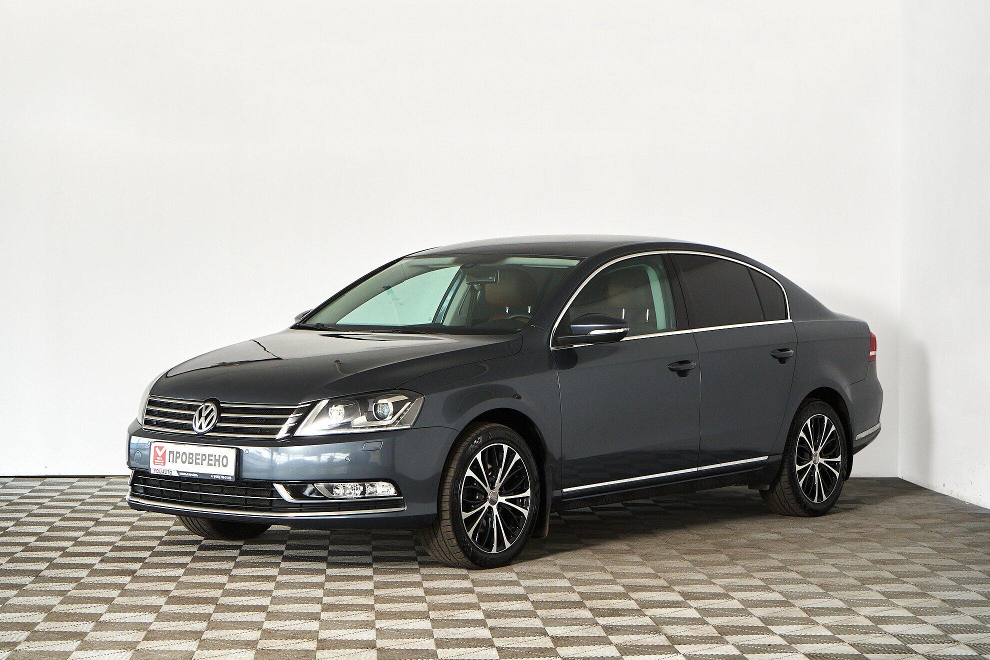 Volkswagen Passat 2012, серый