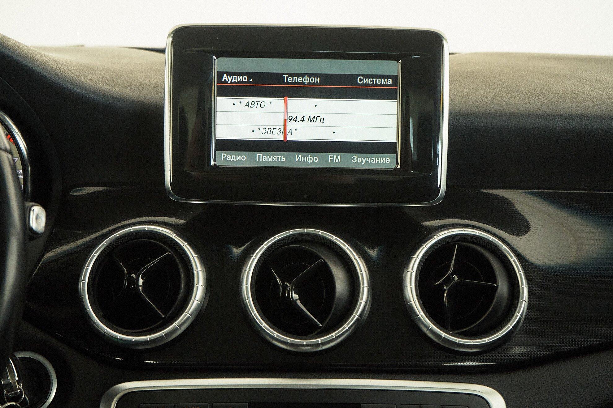 Mercedes-Benz CLA 2013, серый