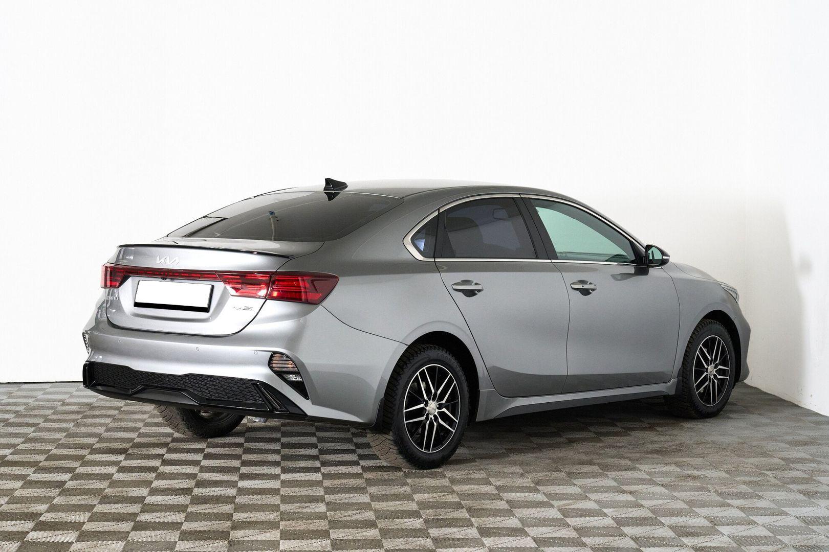 Kia Cerato 2021, серый