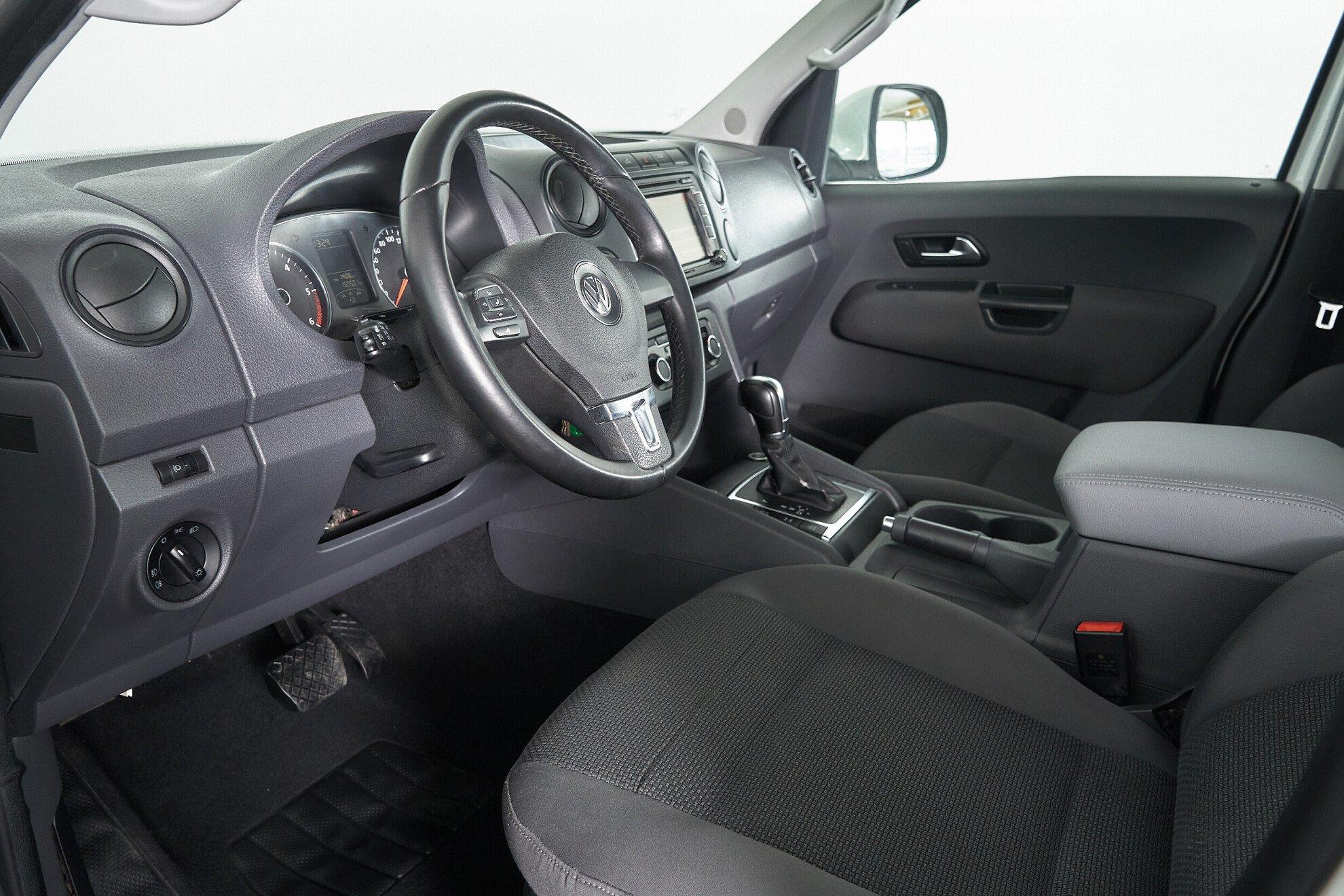 Volkswagen Amarok 2014, белый