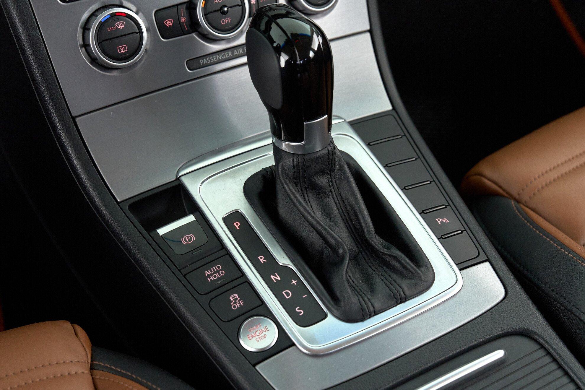 Volkswagen Passat CC 2014, черный