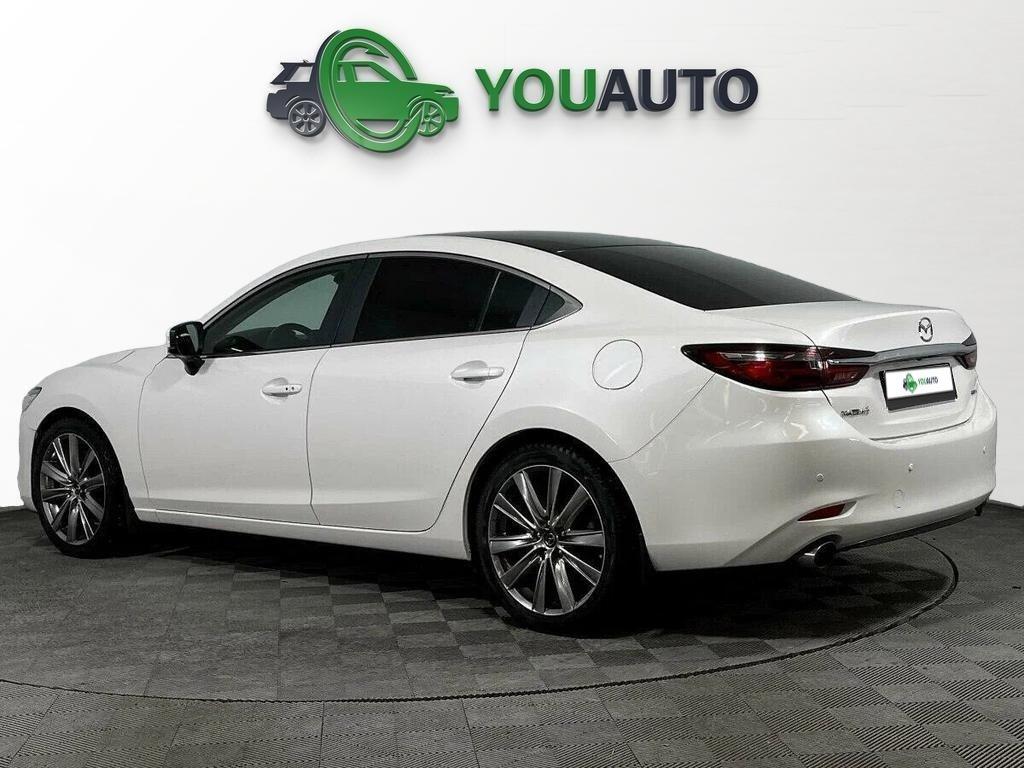 Mazda 6 2022, белый