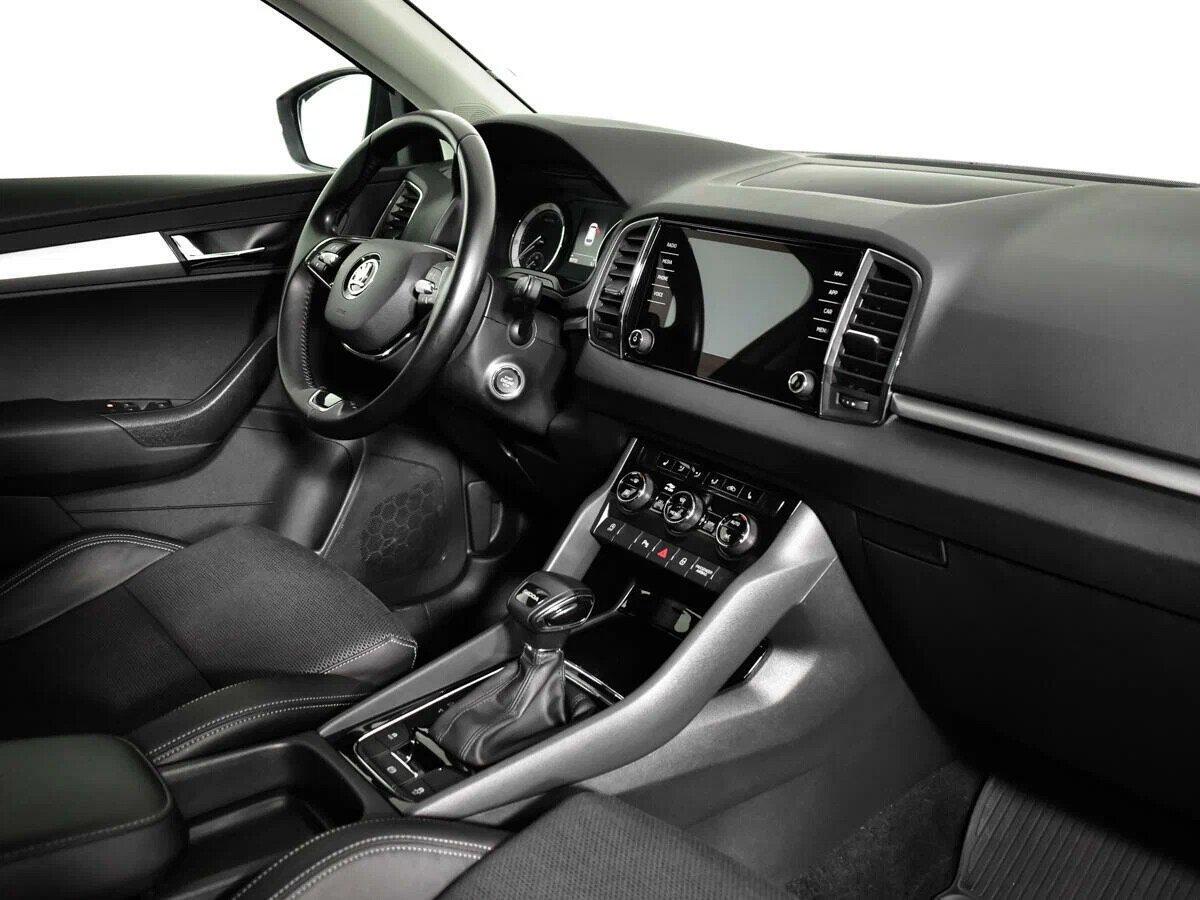 Skoda Karoq 2021, серый