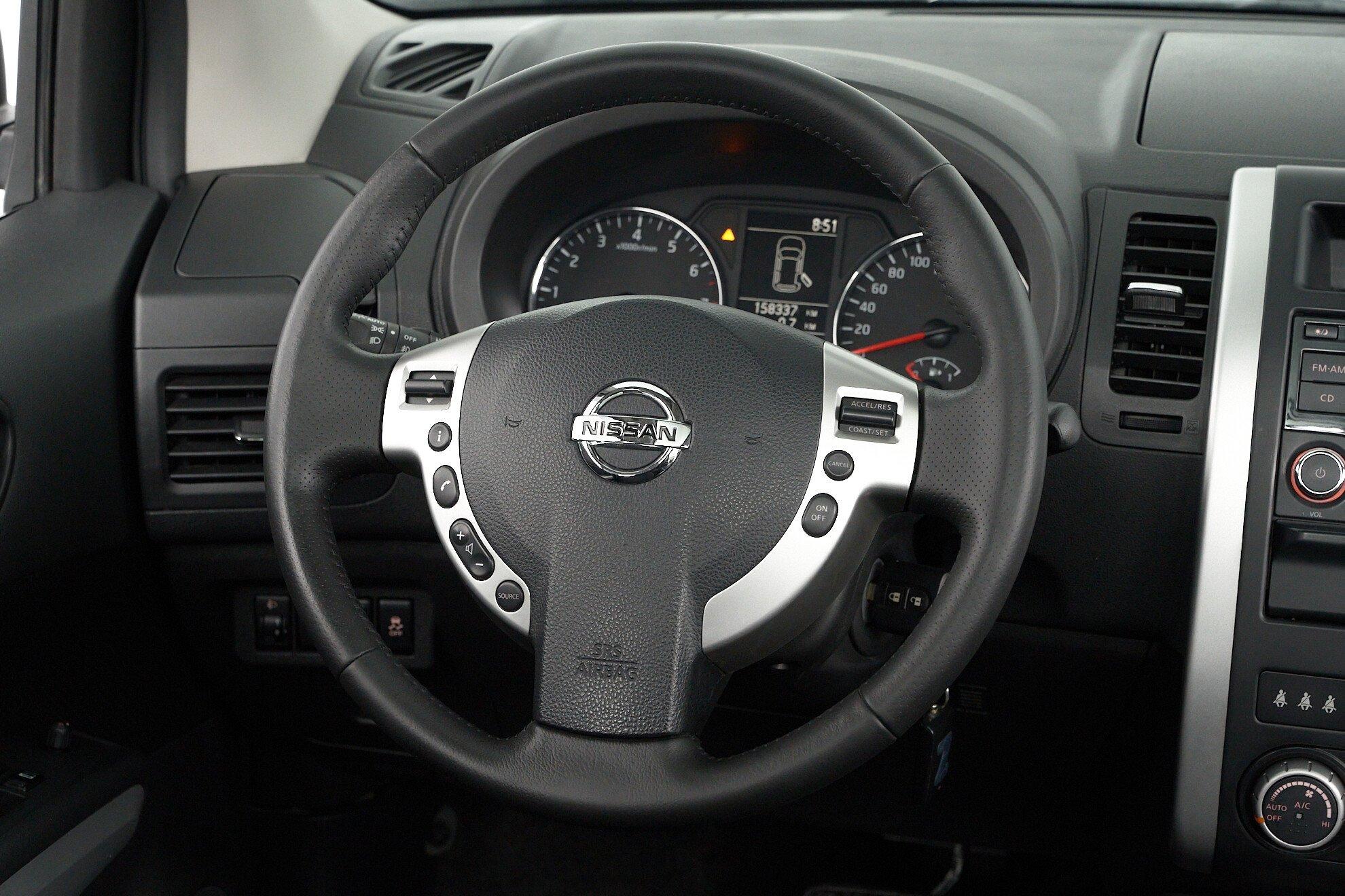 Nissan X-Trail 2014, черный