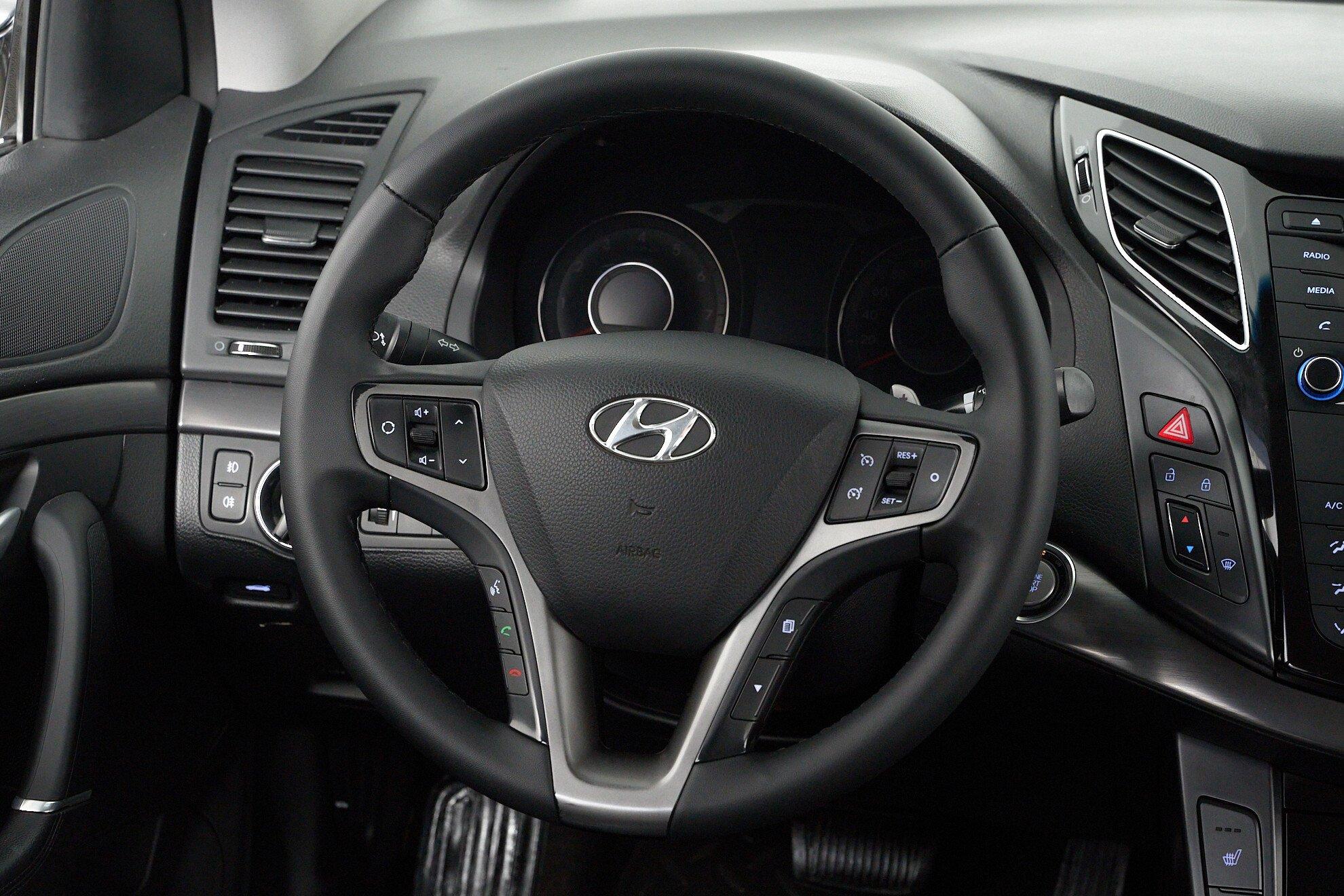Hyundai i40 2017, серый