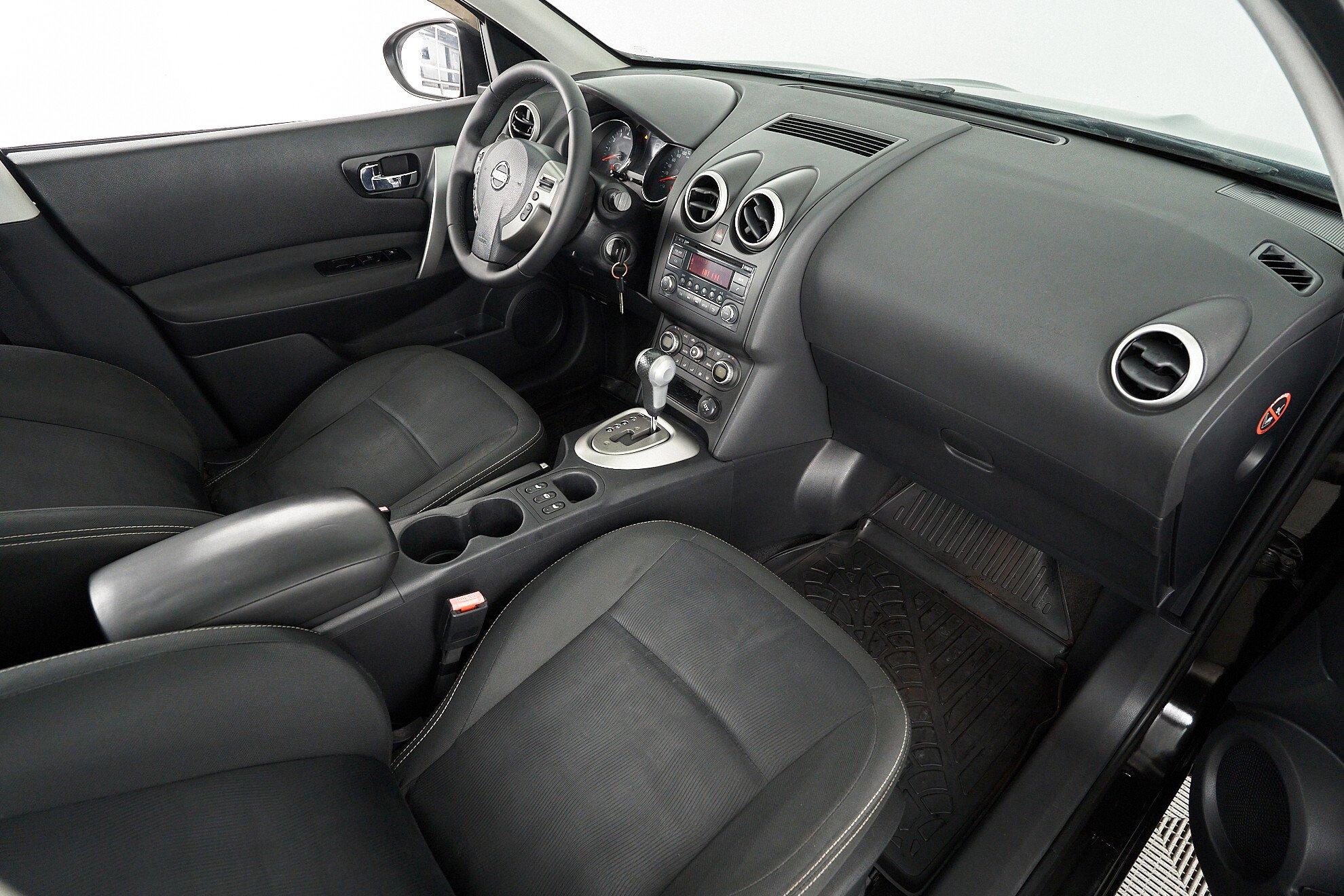 Nissan Qashqai 2012, черный