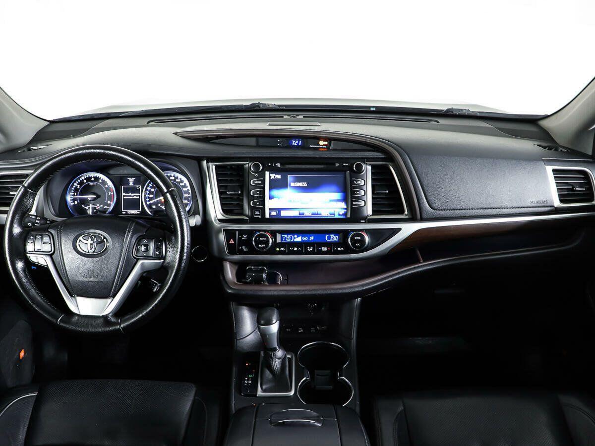 Toyota Highlander 2015, черный