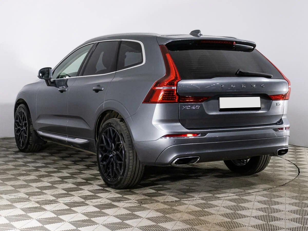 Volvo XC60 2019, серый