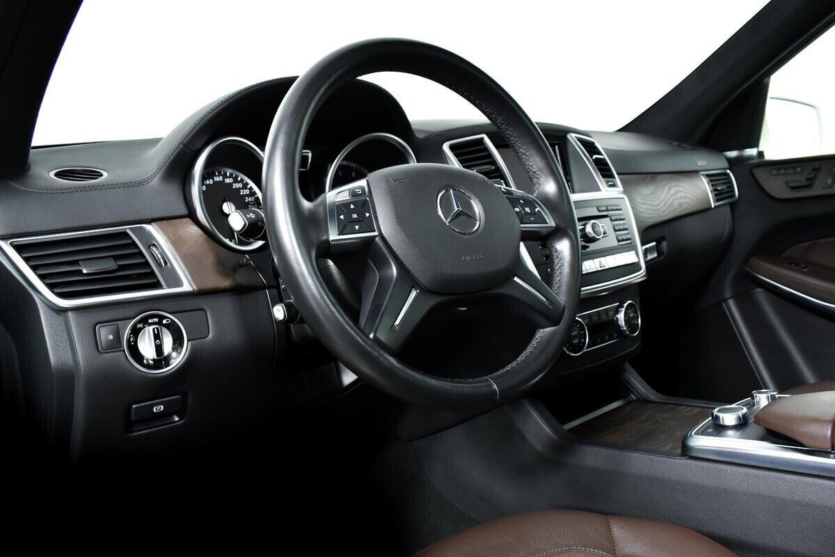 Mercedes-Benz GL-Класс 2014, белый