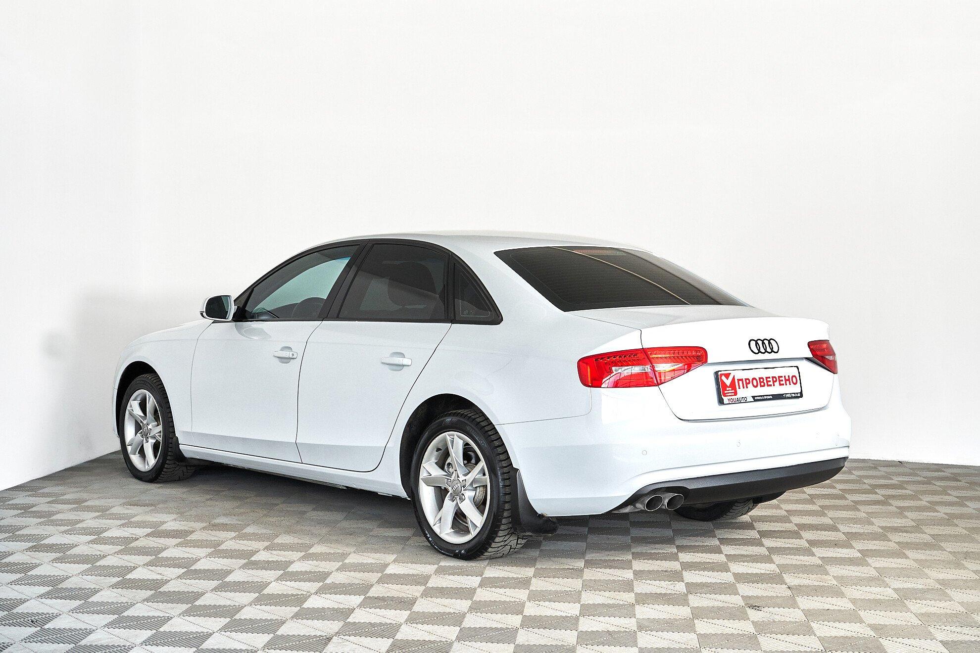 Audi A4 2014, белый
