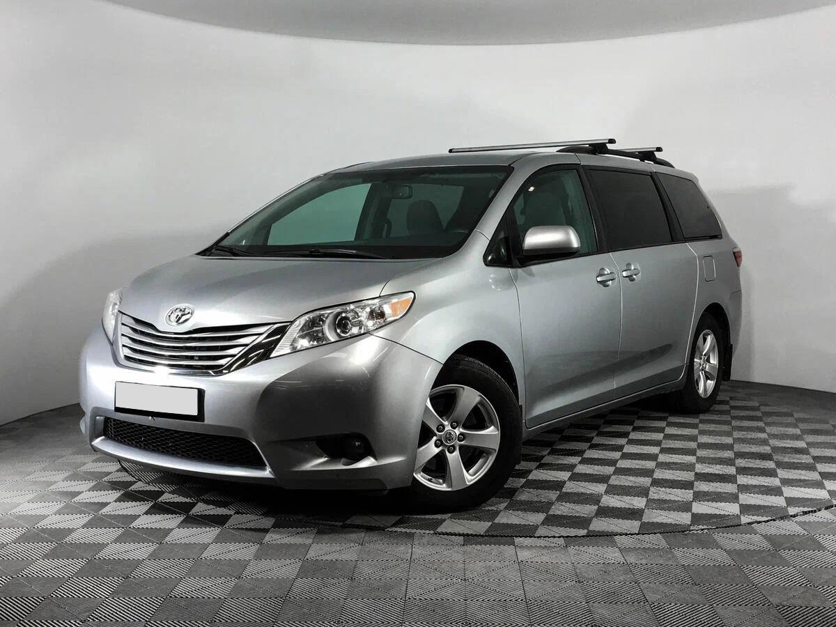 Toyota Sienna 2015, серебряный