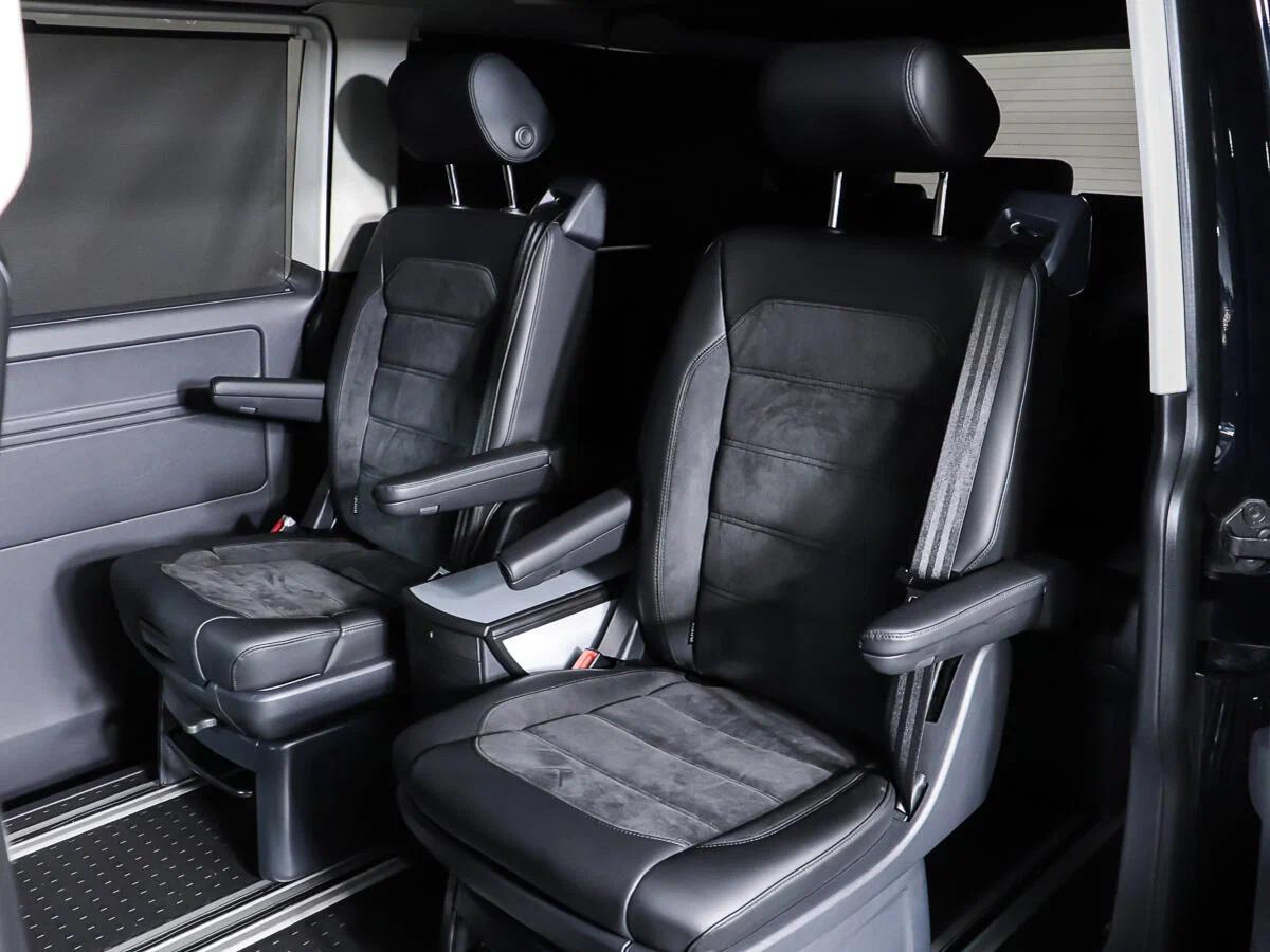 Volkswagen Multivan 2020, черный