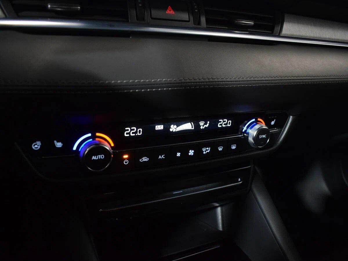 Mazda 6 2022, черный